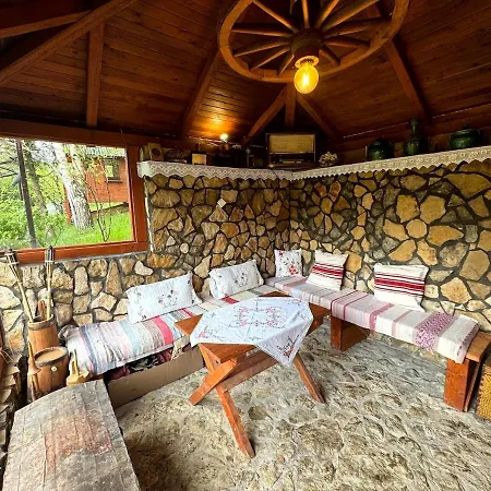 Nahorevo Getaway - Fairytale On The Hill Holiday home Sarajevo