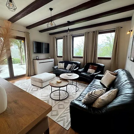 Nahorevo Getaway - Fairytale On The Hill Szarajevó