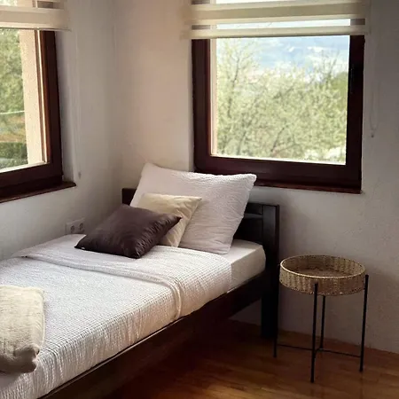 Nahorevo Getaway - Fairytale On The Hill Holiday home